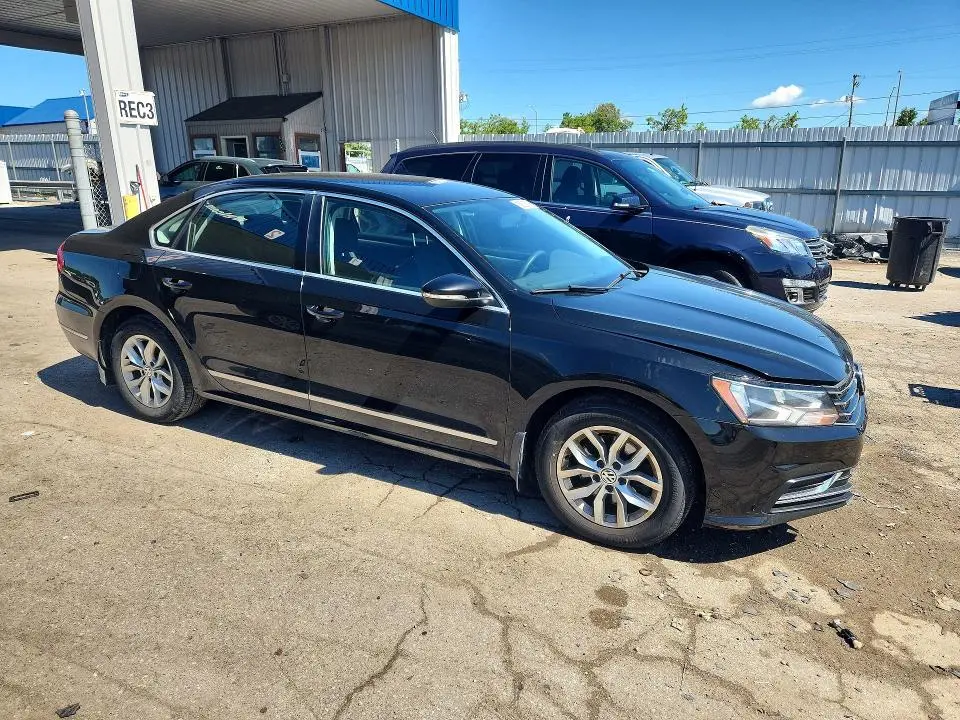 2016 VOLKSWAGEN PASSAT S  