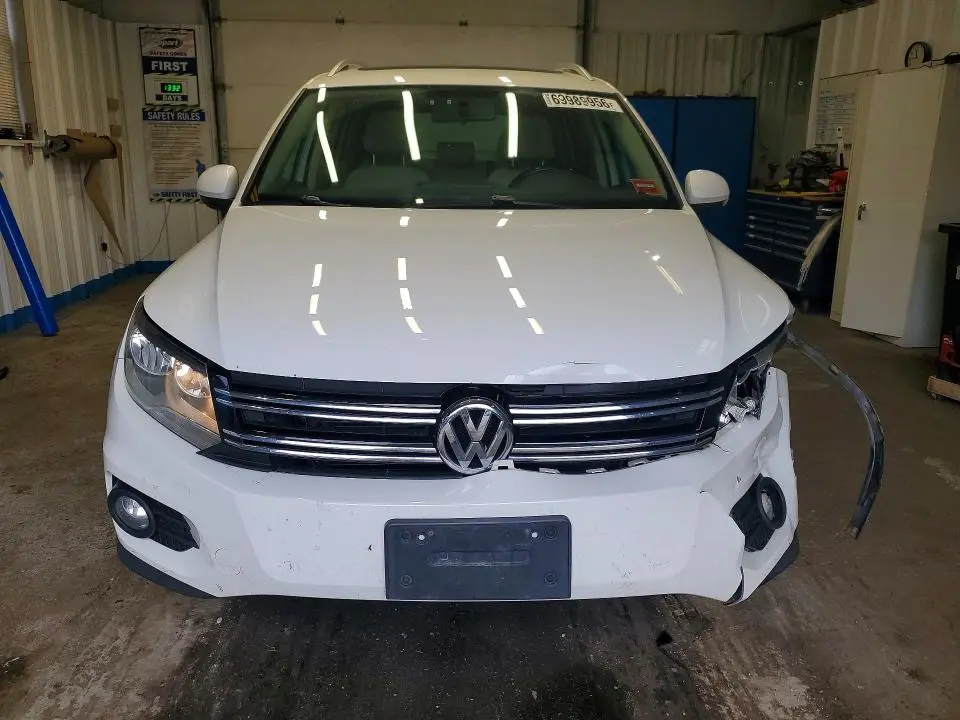 2014 VOLKSWAGEN TIGUAN S  