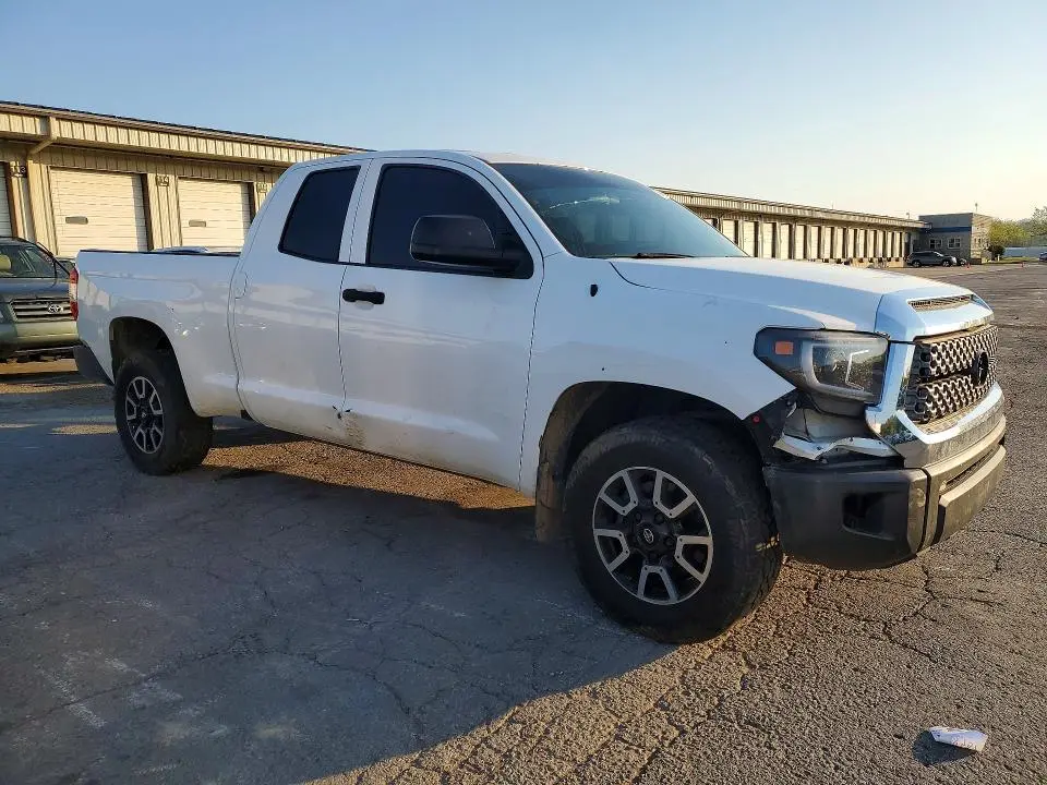 2015 TOYOTA TUNDRA SR  