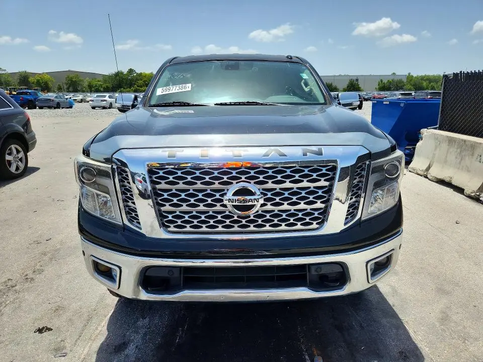 2017 NISSAN TITAN SL  