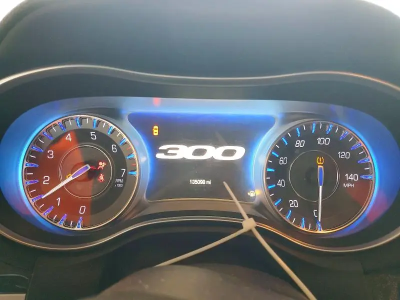 2015 CHRYSLER 300 LIMITED  