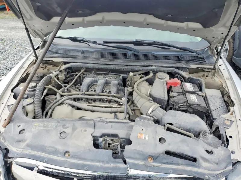 2010 FORD TAURUS SEL  
