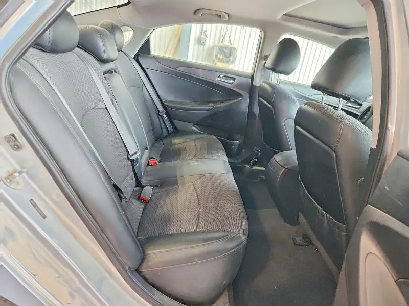 2012 HYUNDAI SONATA SE  