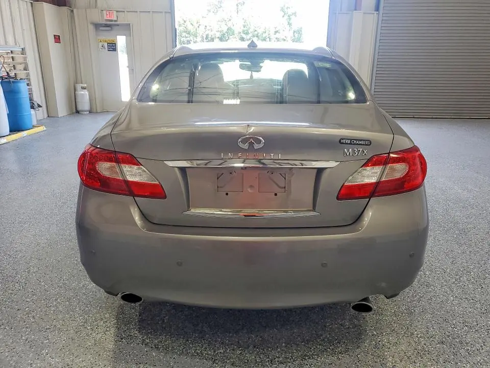 2013 INFINITI M37 X  