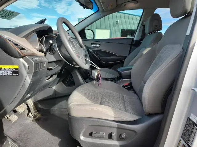 2017 HYUNDAI SANTA FE SE  