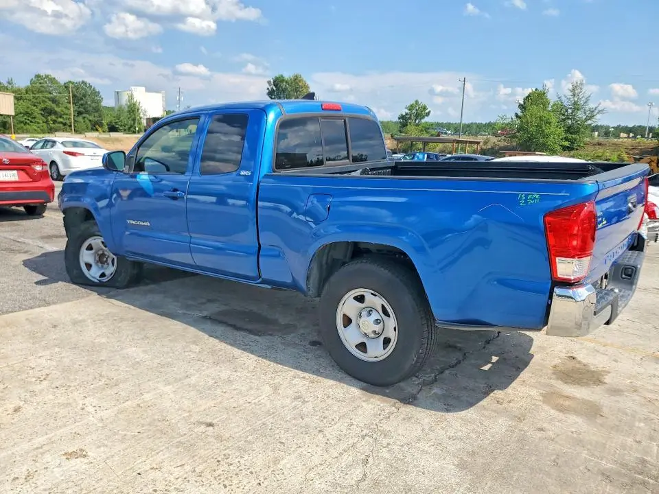 2017 TOYOTA TACOMA SR5  