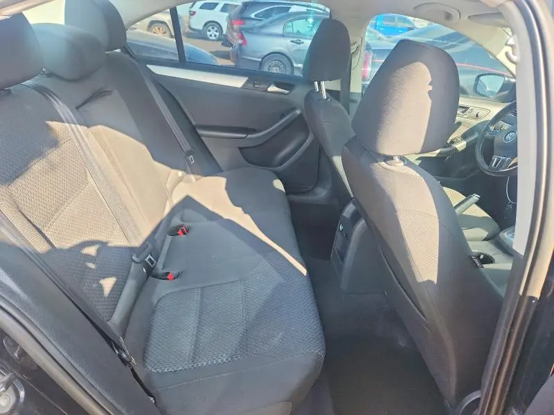 2013 VOLKSWAGEN JETTA   