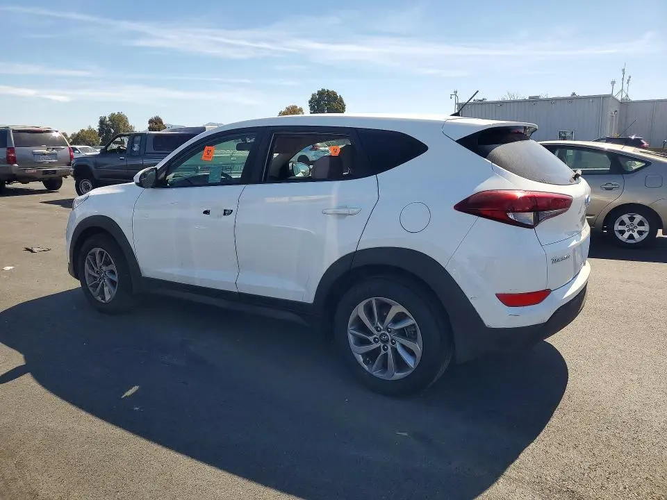 2018 HYUNDAI TUCSON SE  
