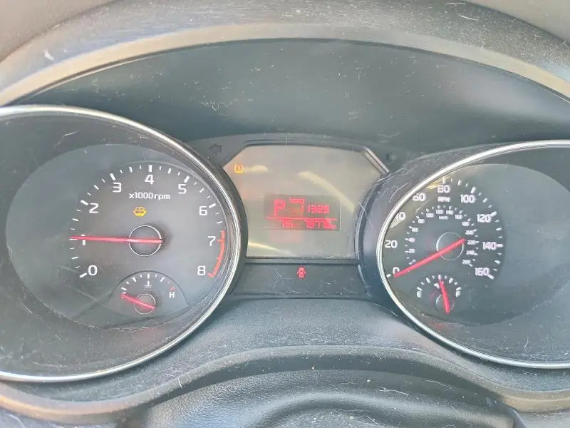 2016 KIA SEDONA LX  
