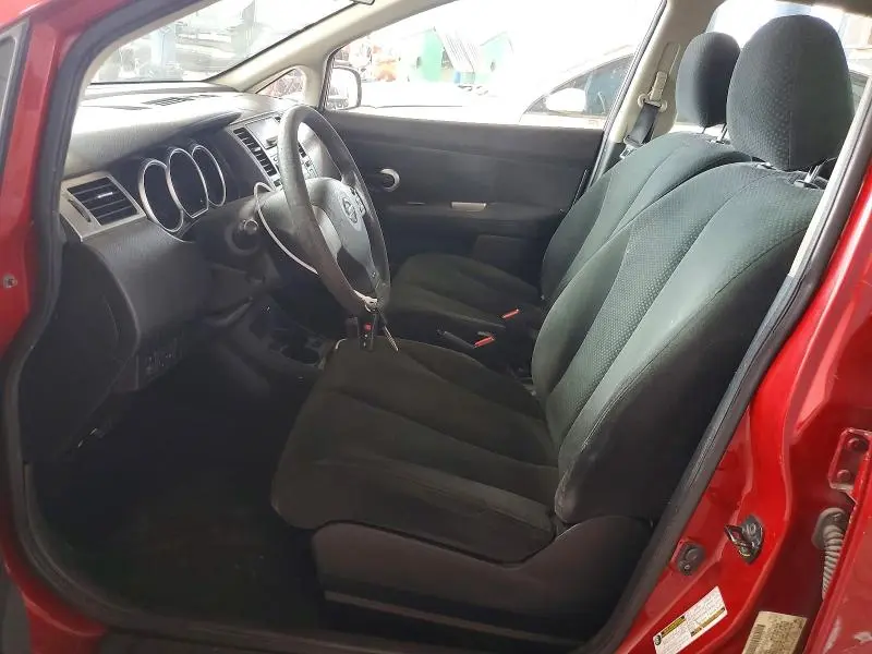 2010 NISSAN VERSA 1.8 S  