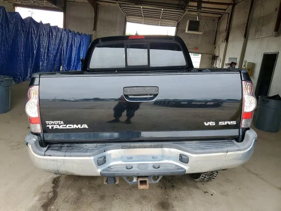 2015 TOYOTA TACOMA V6  