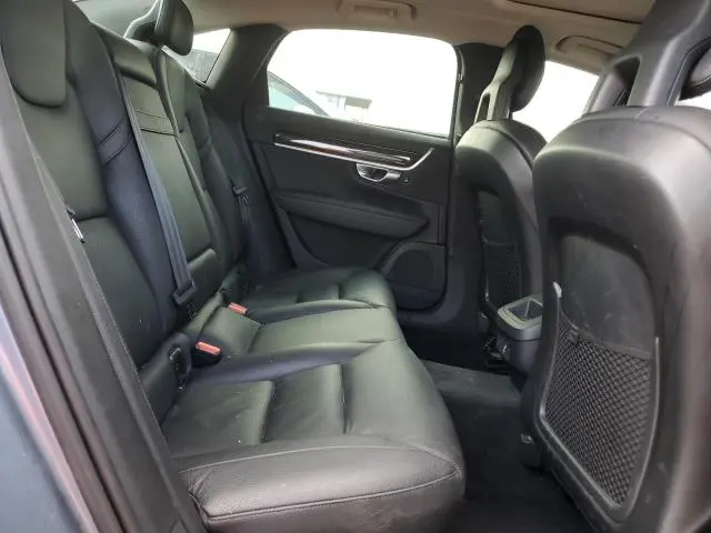 2017 VOLVO S90 T6 MOMENTUM  