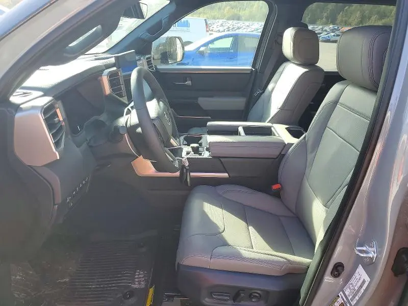 2026 TOYOTA TUNDRA CREWMAX LIMITED  
