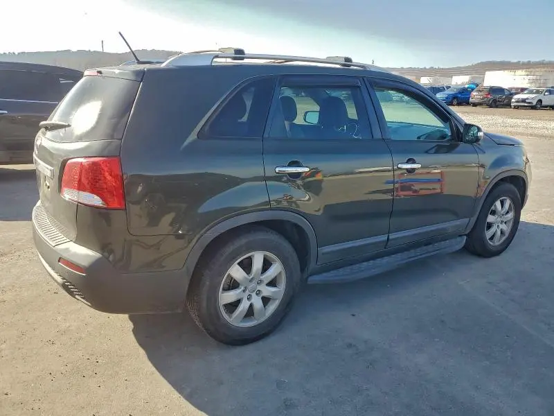 2013 KIA SORENTO LX  