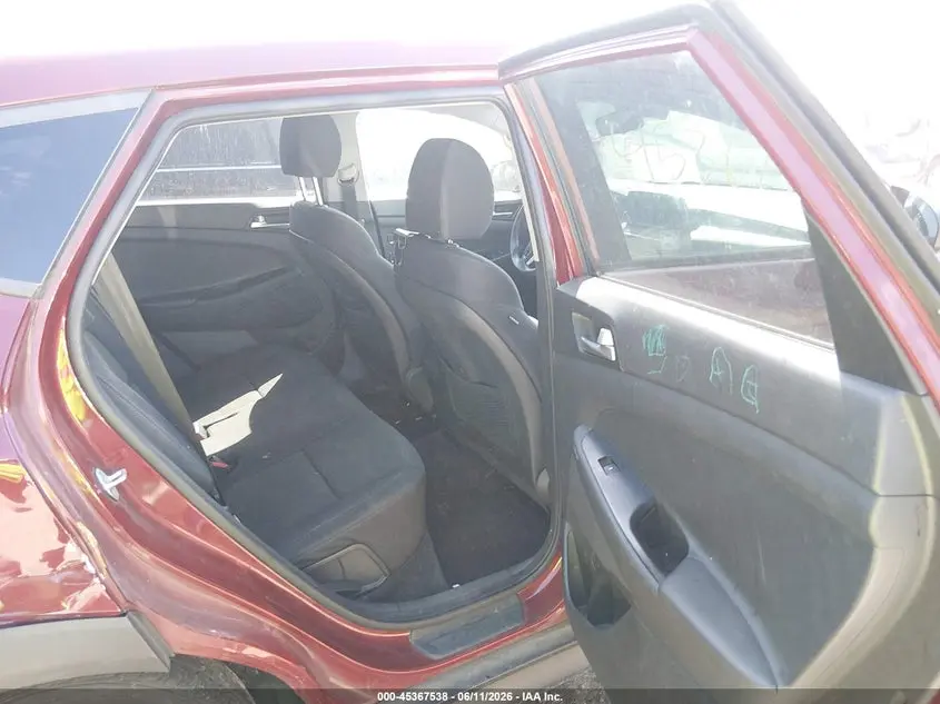2019 HYUNDAI TUCSON SE