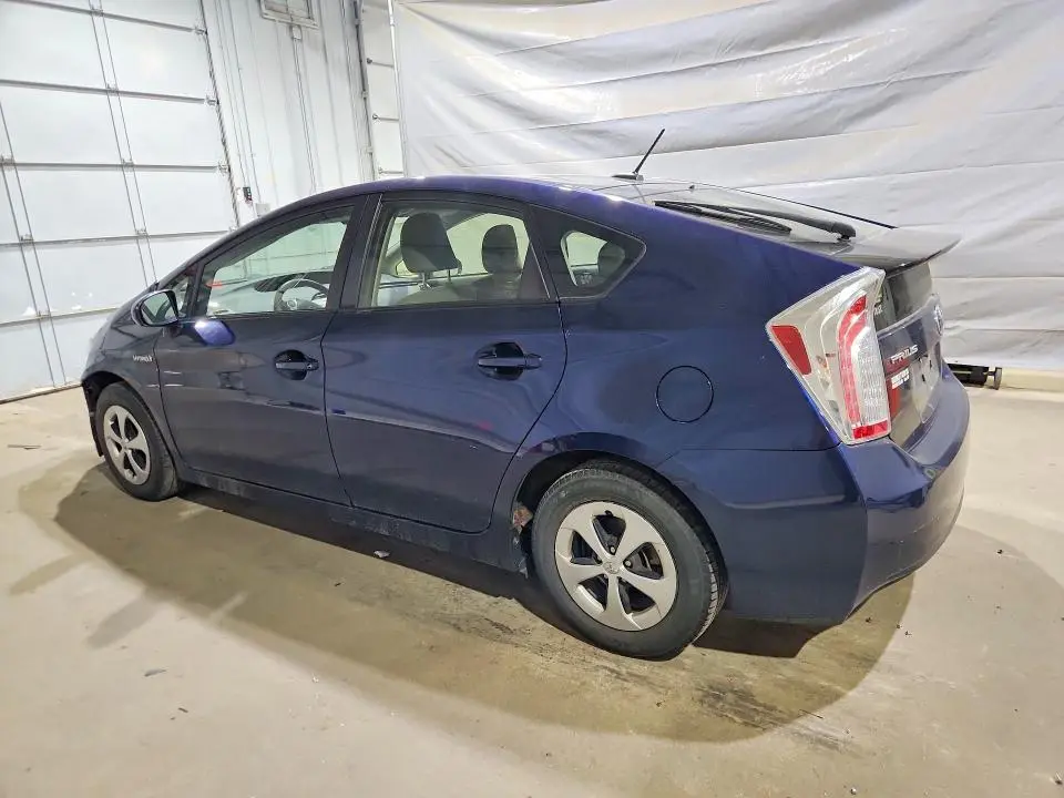 2012 TOYOTA PRIUS THREE  