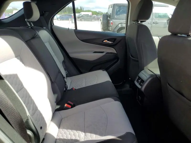 2018 CHEVROLET EQUINOX LS  