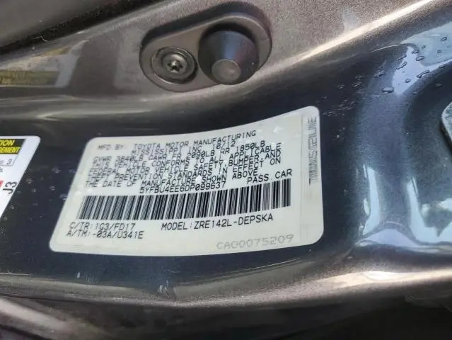 2013 TOYOTA COROLLA BASE  