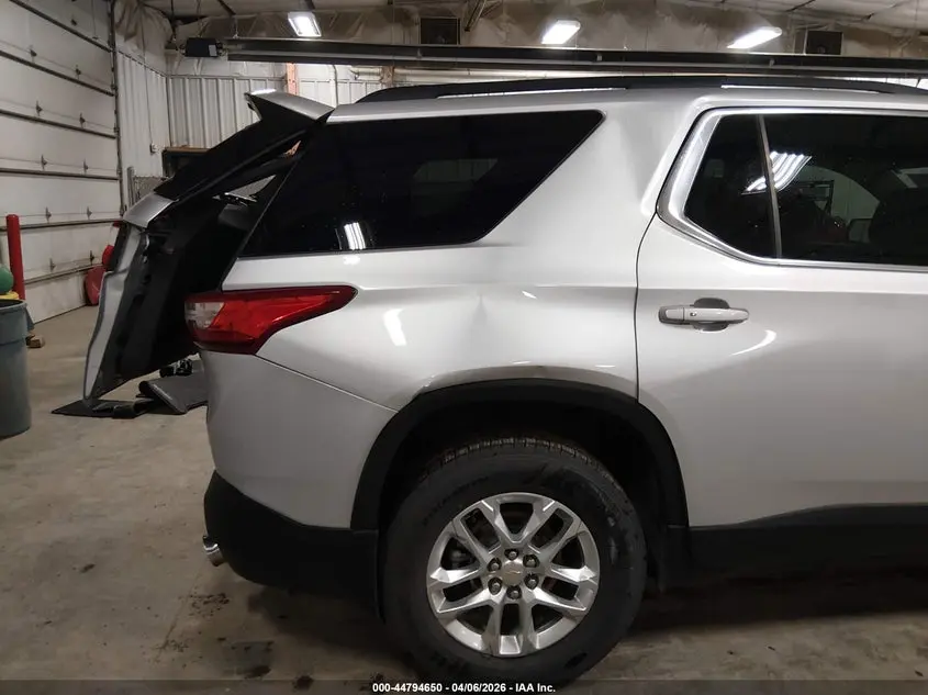 2020 CHEVROLET TRAVERSE AWD LT CLOTH