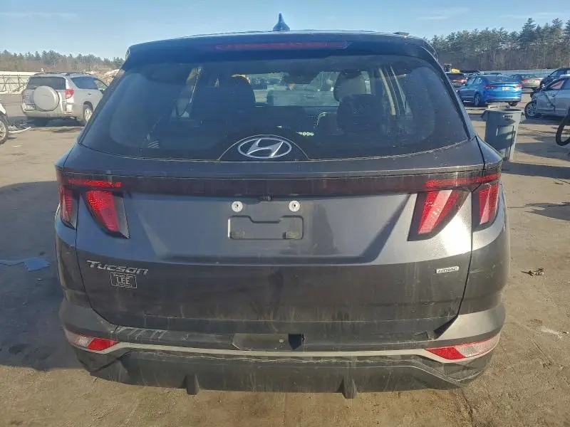 2023 HYUNDAI TUCSON SE  