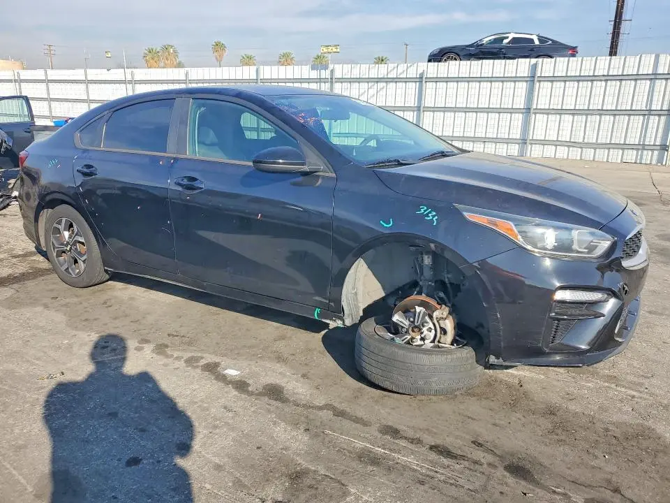 2019 KIA FORTE LXS  