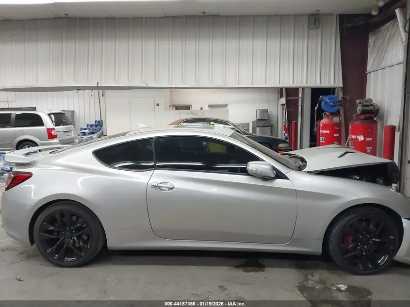 2013 HYUNDAI GENESIS 3.8 TRACK