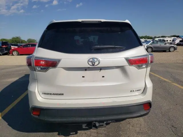 2015 TOYOTA HIGHLANDER LE  