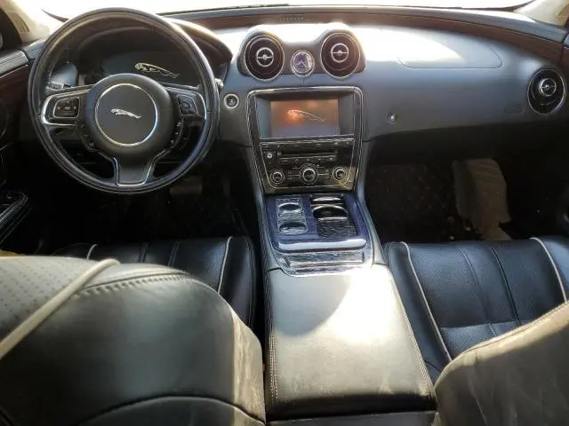 2011 JAGUAR XJL   