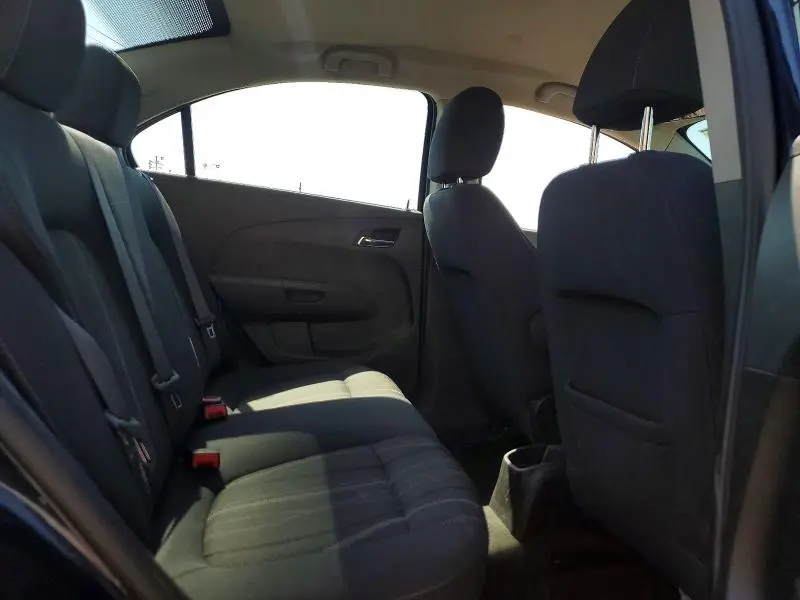 2016 CHEVROLET SONIC LT  