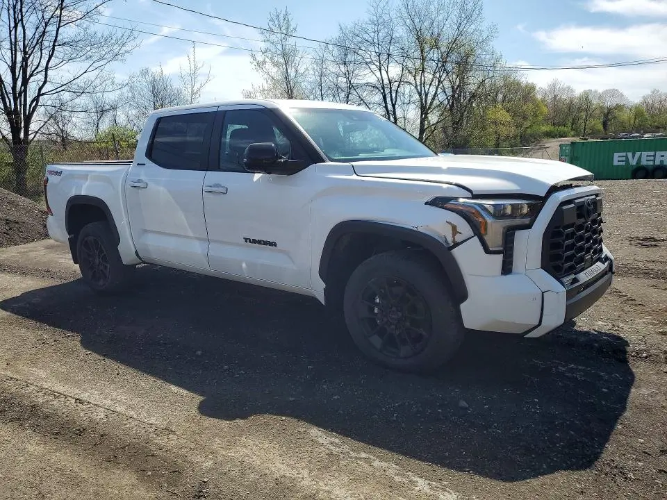 2026 TUNDRA 4WD V6 CREW CAB 3.4L LIMITED