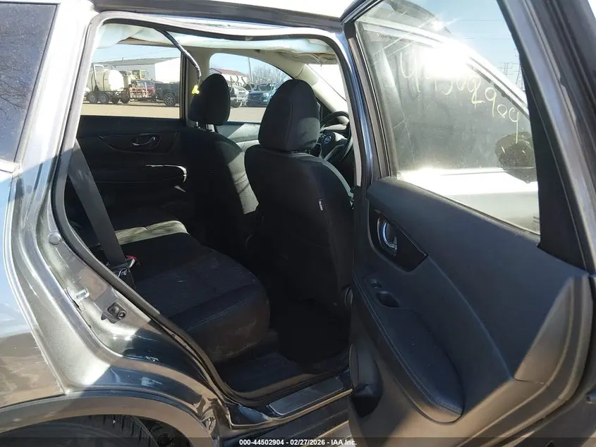 2018 NISSAN ROGUE SV