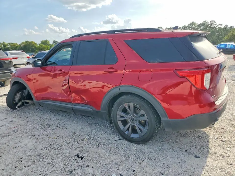 2021 FORD EXPLORER XLT  