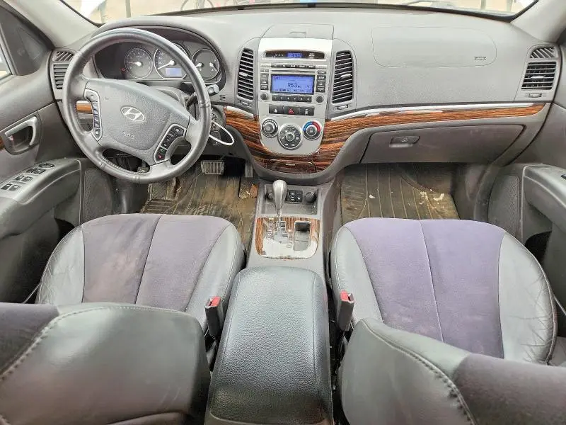 2010 HYUNDAI SANTA FE GLS  