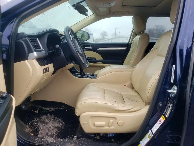 2015 TOYOTA HIGHLANDER XLE  