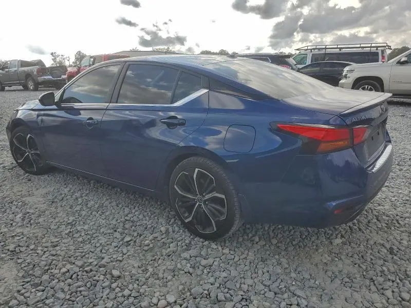 2023 NISSAN ALTIMA SR  