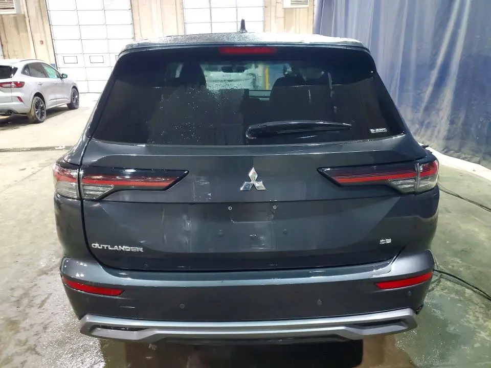 2025 MITSUBISHI OUTLANDER SE  
