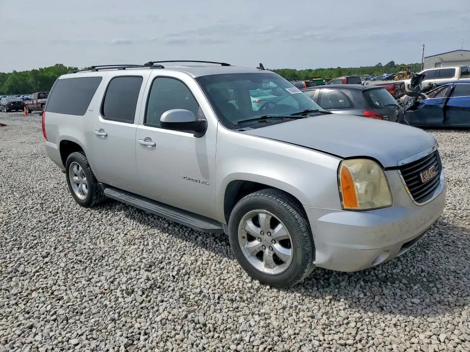2011 GMC YUKON XL C1500 SLT  
