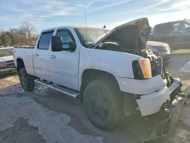 2014 GMC SIERRA K2500 DENALI  