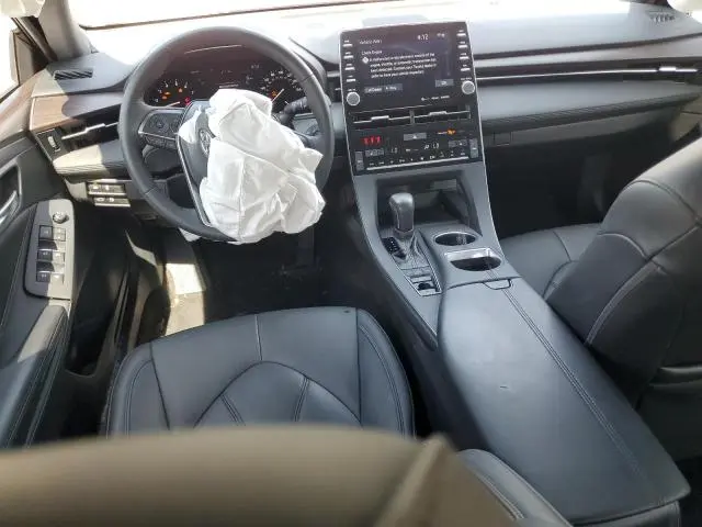 2021 TOYOTA AVALON XLE  