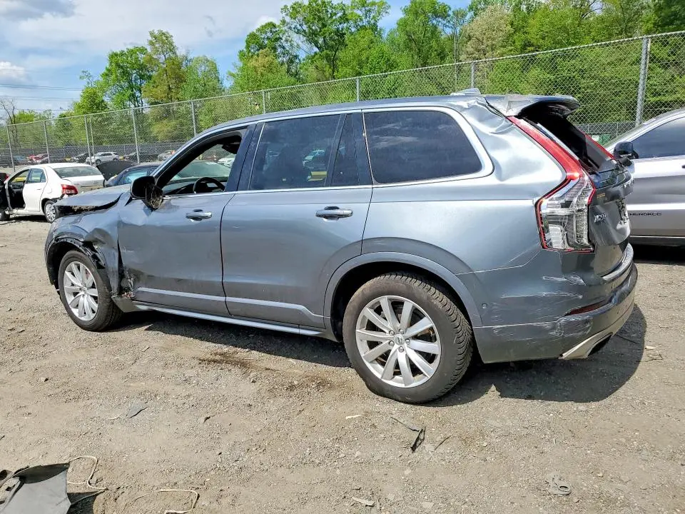 2018 VOLVO XC90 T6  