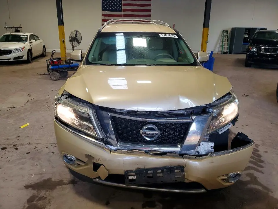 2013 NISSAN PATHFINDER S  