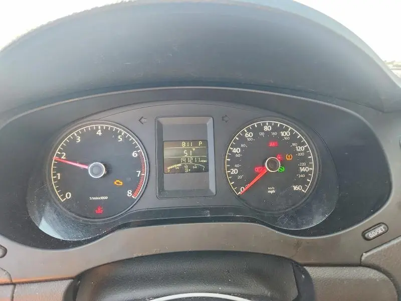 2011 VOLKSWAGEN JETTA BASE  