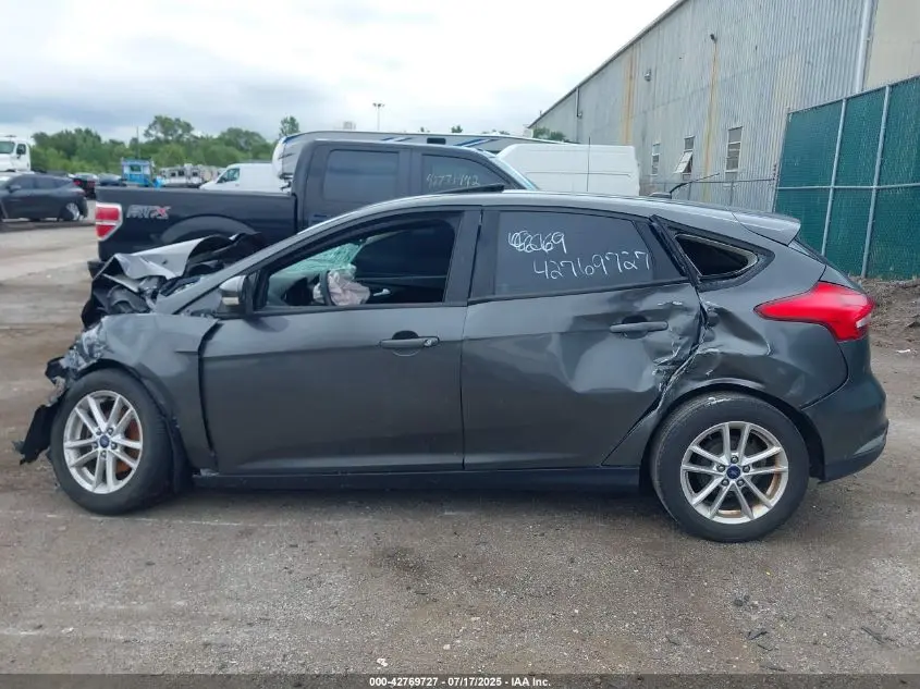 2015 FORD FOCUS SE