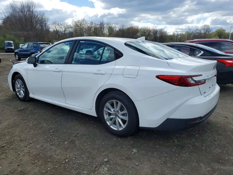 2025 TOYOTA CAMRY LE  