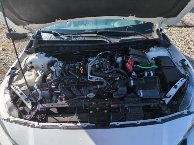 2021 NISSAN ALTIMA SR  