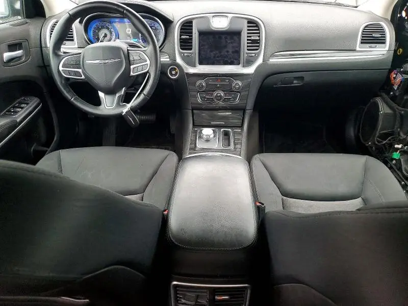 2018 CHRYSLER 300 TOURING  