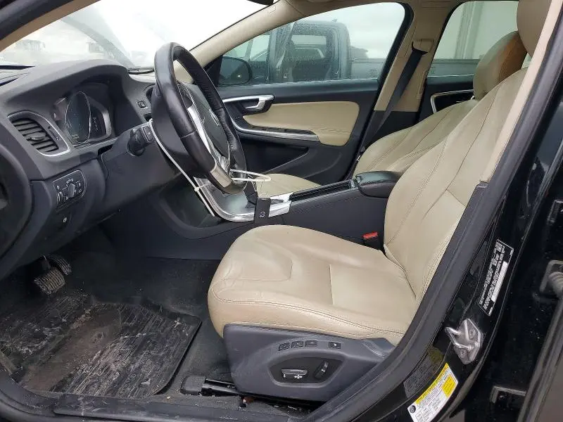 2017 VOLVO V60 T5 PREMIER  