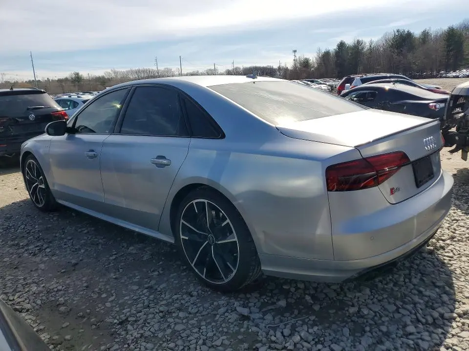 2017 AUDI S8 PLUS QUATTRO  