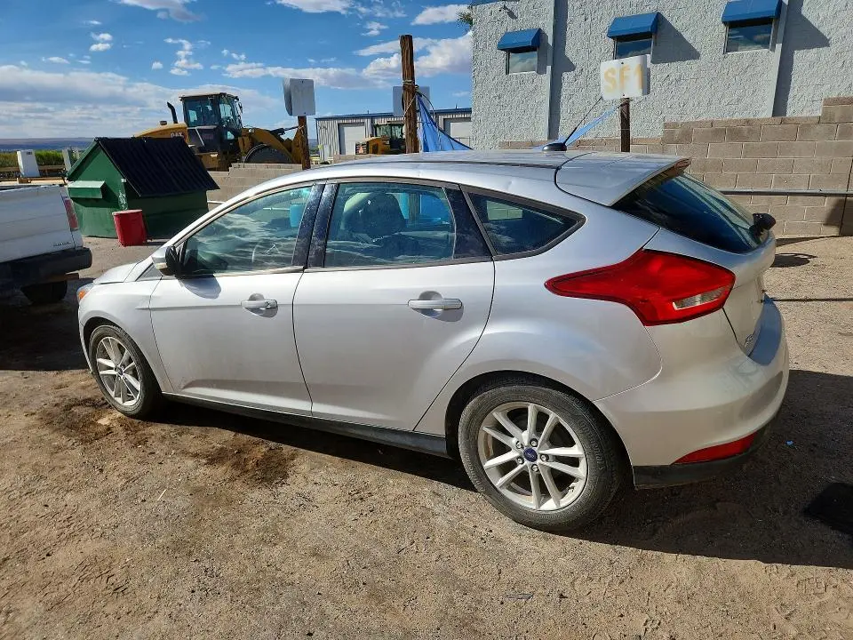 2016 FORD FOCUS SE  
