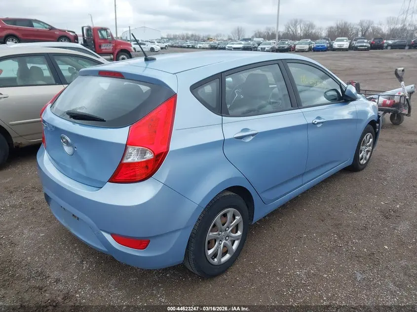 2012 HYUNDAI ACCENT GS